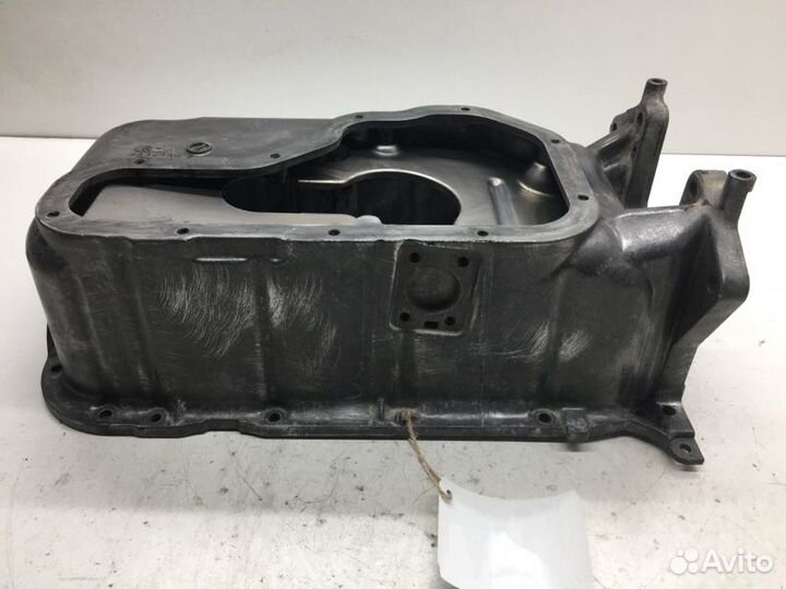 Поддон Mitsubishi Pajero V25W 6G74 1997