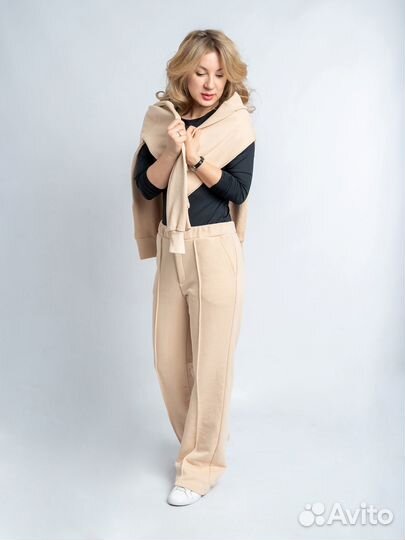 Костюм женский