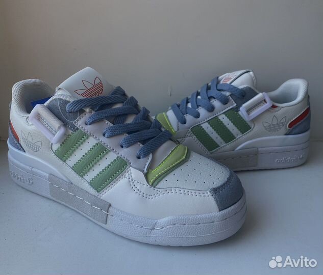 Кроссовки adidas