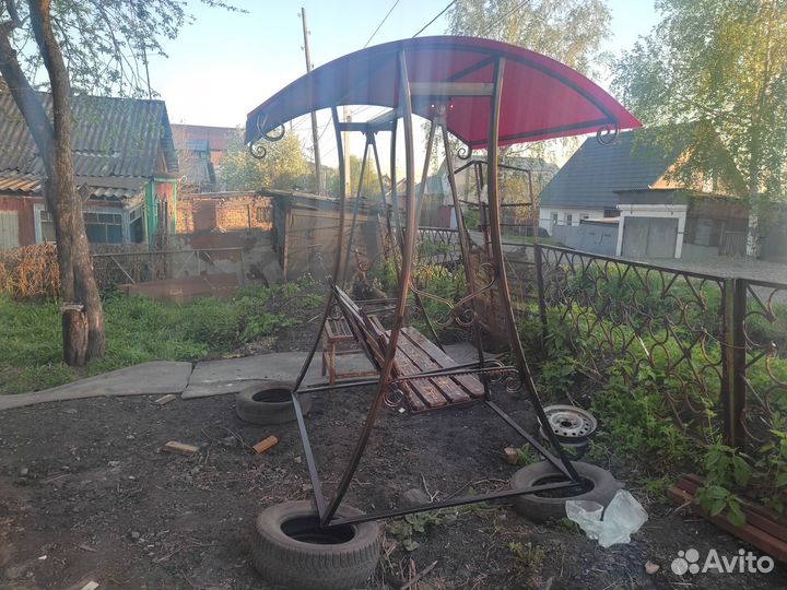 Садовая качеля