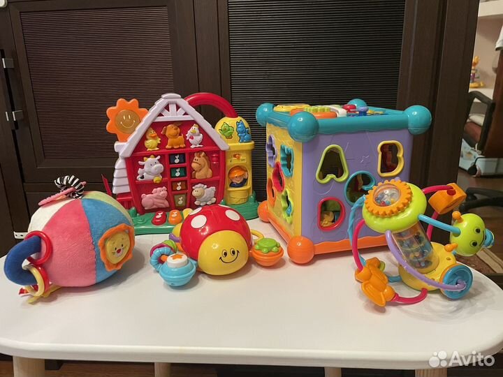 Развивающие игрушки для малышей