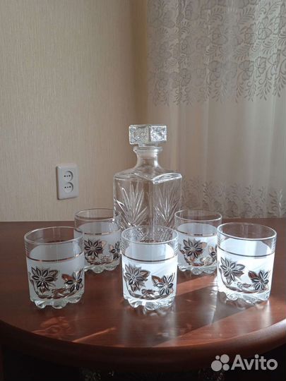 Штоф со стаканами