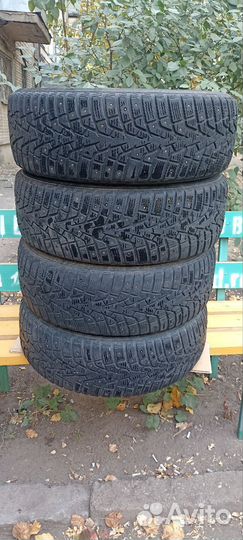 Arctic Trucks AT405 215/60 R17 100T