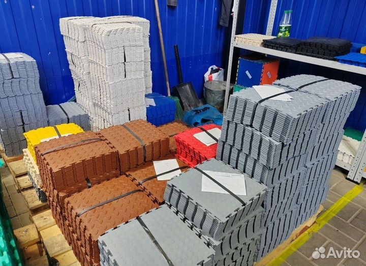 Модульная плитка пвх в спорт зал