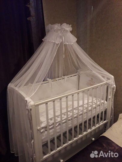 Кроватка детская