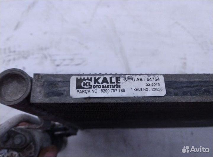8200757789 радиатор кондиционера для renault