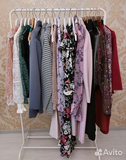 Одежда женская блузки юбки штаны пиджаки платья