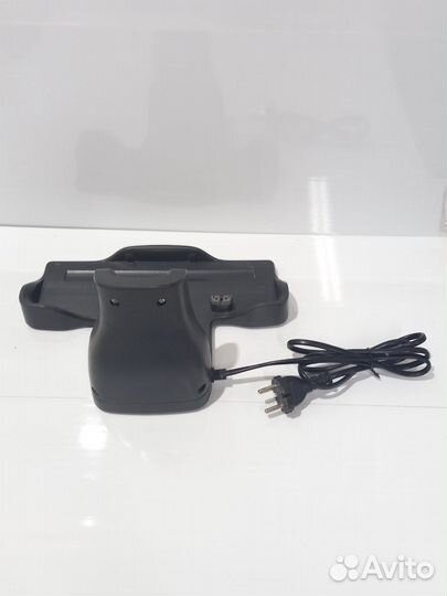 Станция зарядная для пылесоса Redmond RV-UR330