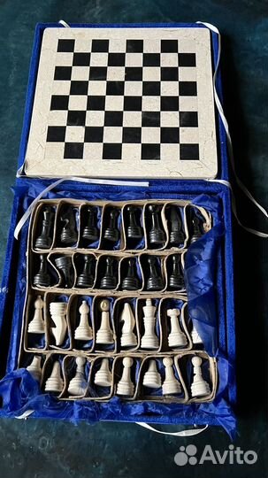 Шахматы ручной работы из камня