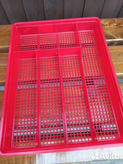 Клеёнка; Лоток для столов. приборов, см всё