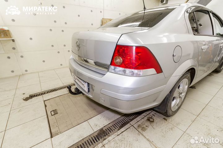 Фаркоп Опель Астра Н седан / Лидер плюс