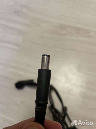 Блок питания для ноутбука HP 100-240v (1,5A)
