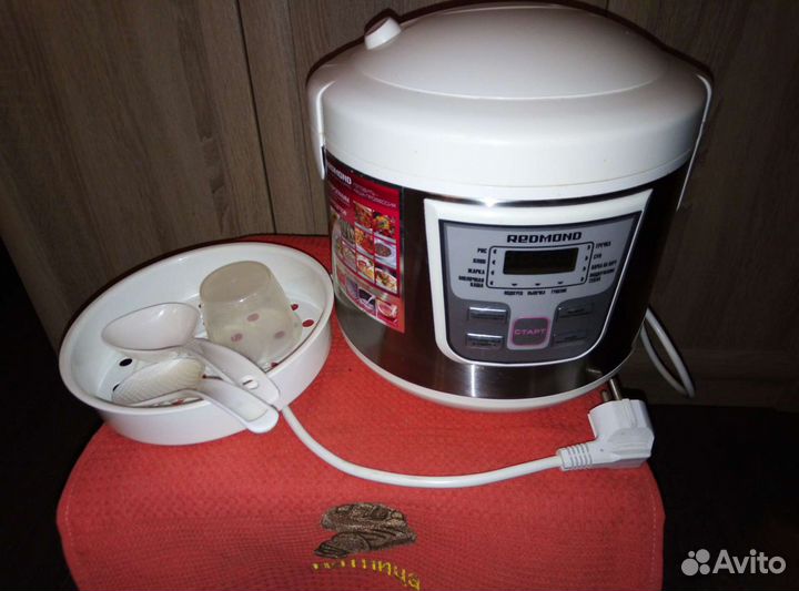 Мультиварка Redmond RMC-M450Б