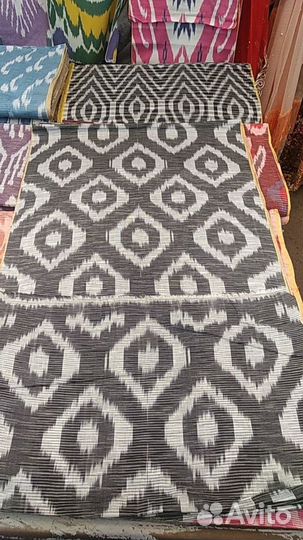 Узбекский хлопковый икат ручного ткачества