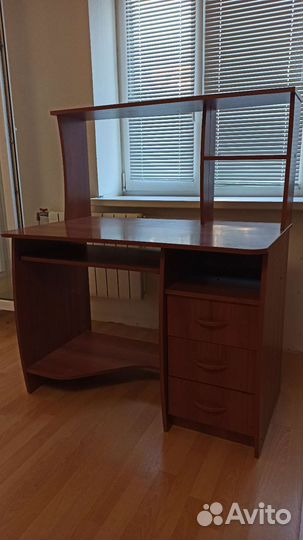 Компьютерный столик