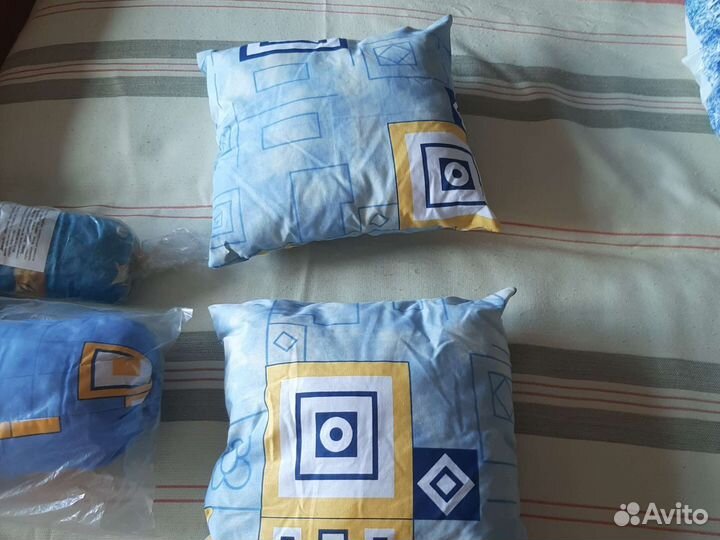 Подушечки,валик