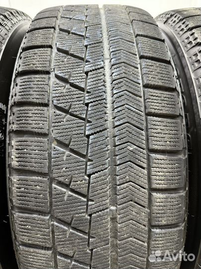 Bridgestone Blizzak VRX 215/60 R16 95Q