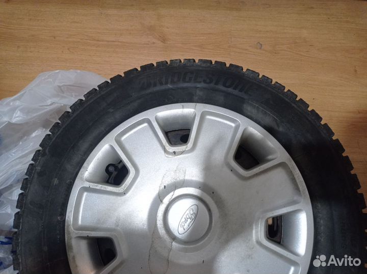 Продам диски с резиной зимней р 15 Форд фокус 3