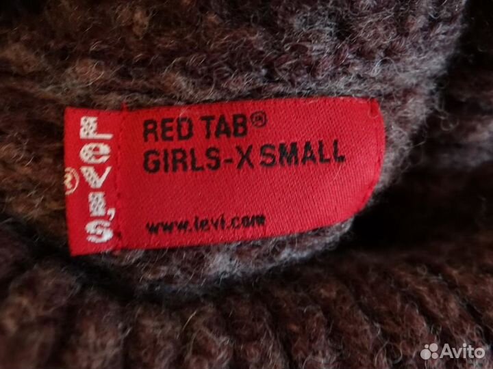 Свитер женский Levi's новый XS(42)