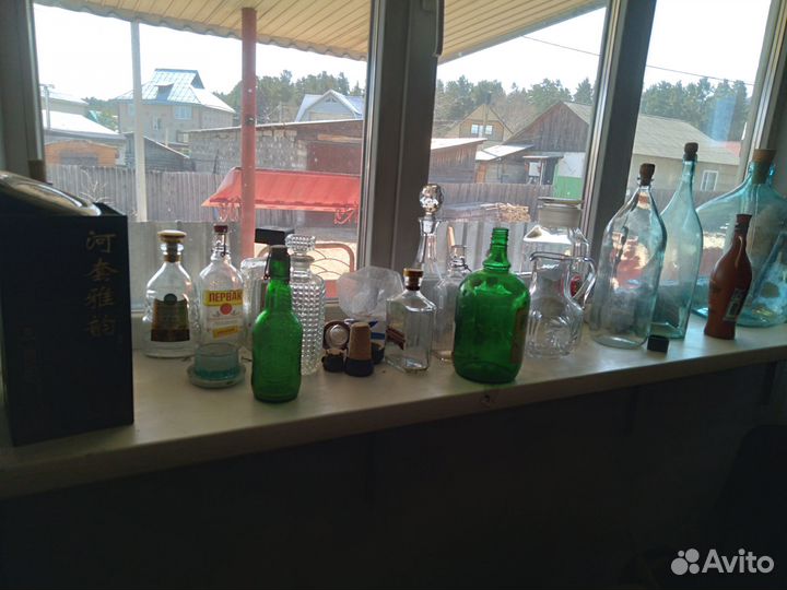 Бутыль старинная стеклянная