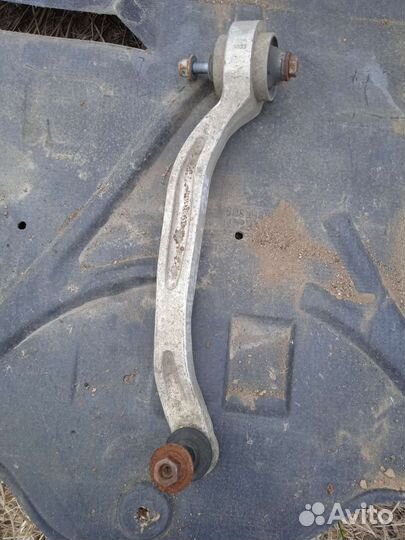 Рычаг передний нижний левый задний Audi A6 C6