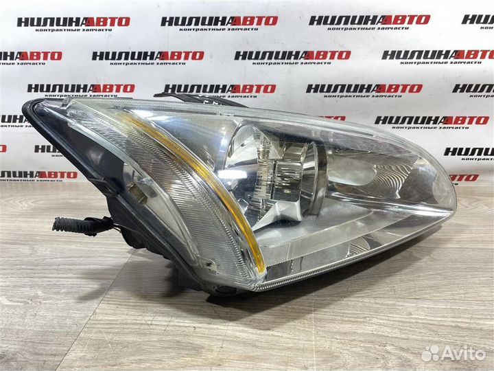 Фара правая Форд Фокус 2