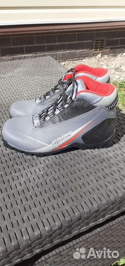 Лыжи и Лыжные ботинки