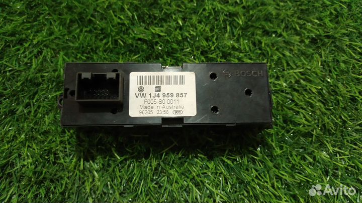 Блок управления стеклоподъёмниками Volkswagen