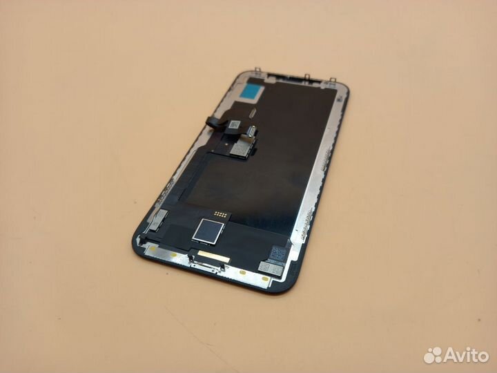 С дефектом 836366*5 Дисплей на iPhone xs