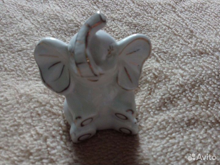 Статуэтка слоник