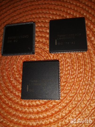 Процессоры TN80C188EB20/Intel Xeon E5 2620 V3
