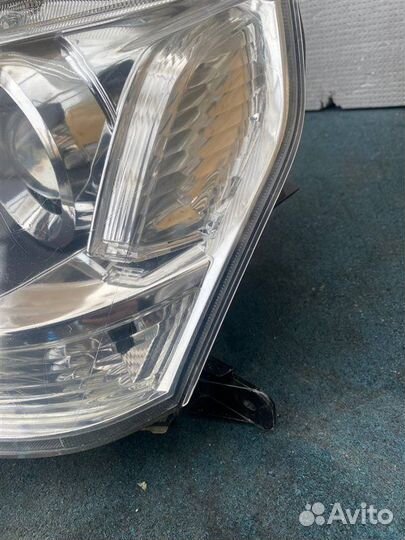 Фара ксенон передняя левая Suzuki Grand Vitara