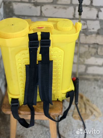 Опрыскиватель садовый электрический