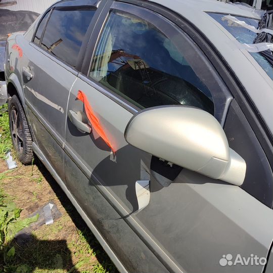 Opel Vectra 1.8 МТ, 2008, битый, 198 000 км