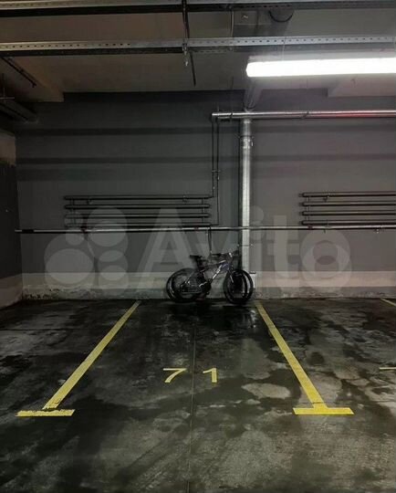 Машиноместо, 13 м²