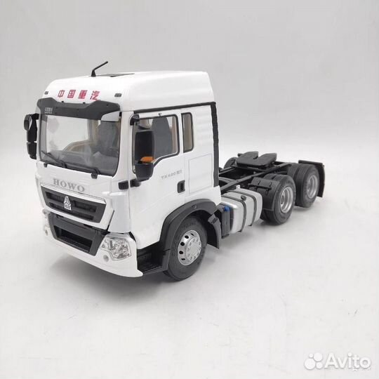 40801 Масштабная модель тягача Howo TX420 в масшт