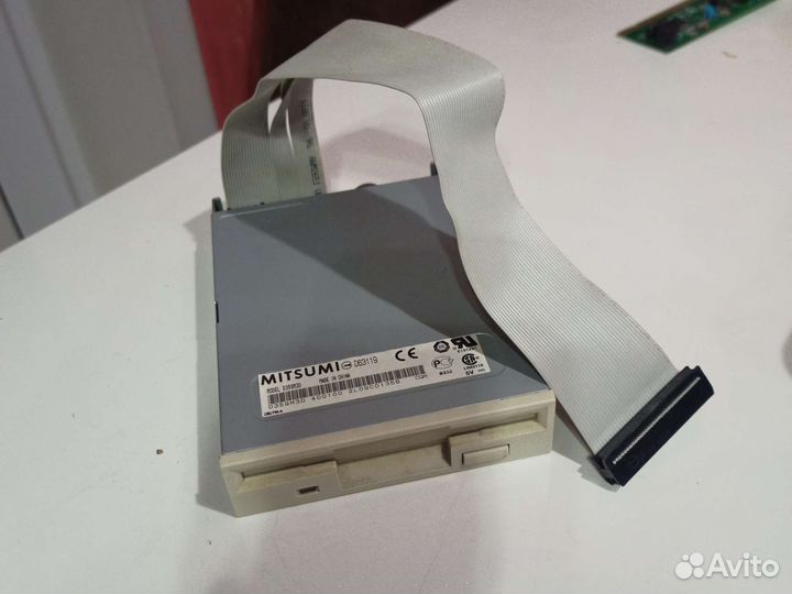 Продам FDD дисковод 3,5 Mitsumi