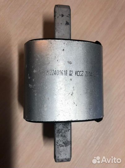 Опора двигателя mercedes