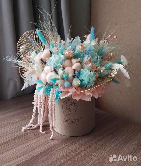 Композиция из сухоцветов