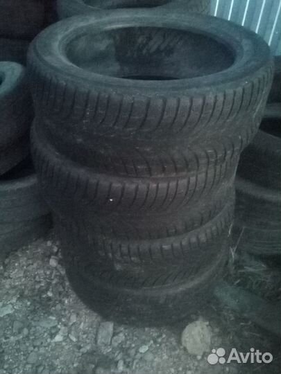 Michelin 4x4 Synchrone 235/50 R19 55G