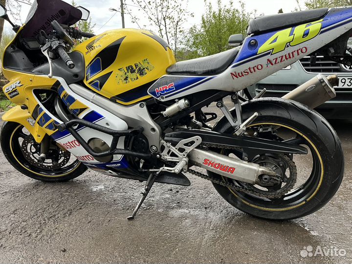 Honda CBR F4i