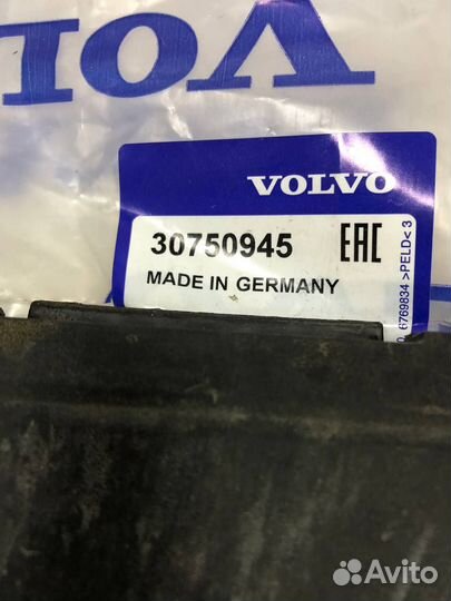 Крышка ремня грм верхняя передняя volvo 30750945