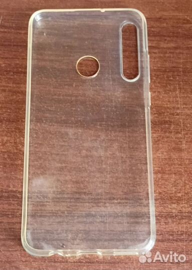 Чехлы на телефон