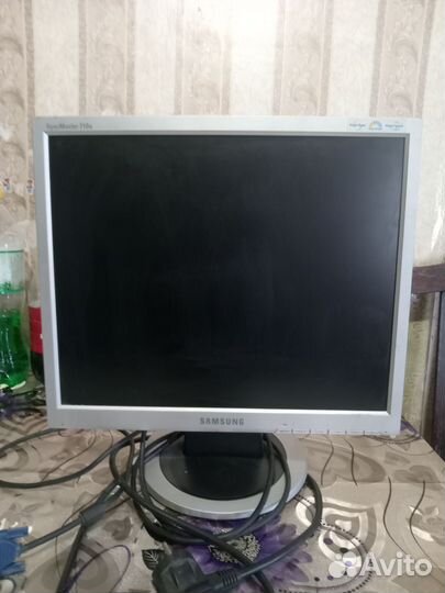 Монитор LG