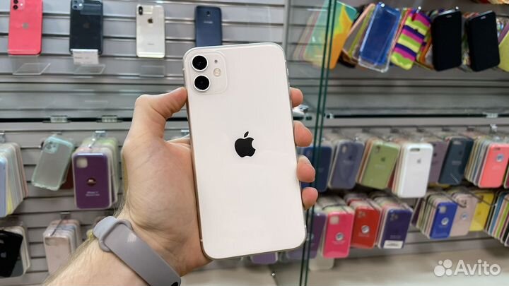 iPhone 11, 64 ГБ
