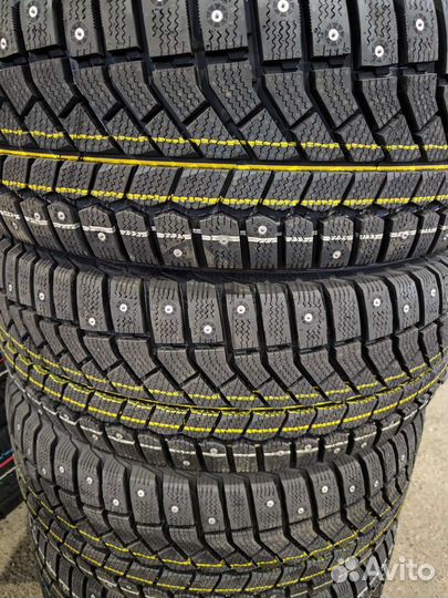 Viatti Brina Nordico V-522 215/50 R17