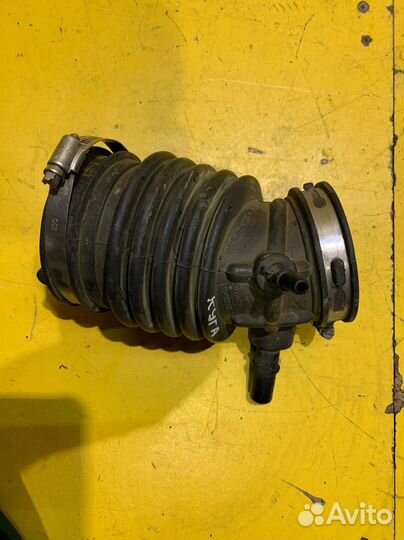 Патрубок воздушный Ford Kuga 2 2016-2019