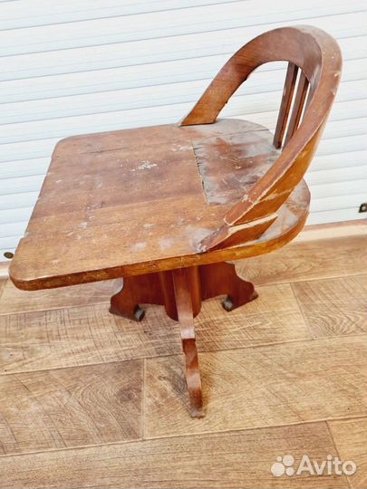 Старинный стул для пианино. Механизм прокручиваетс