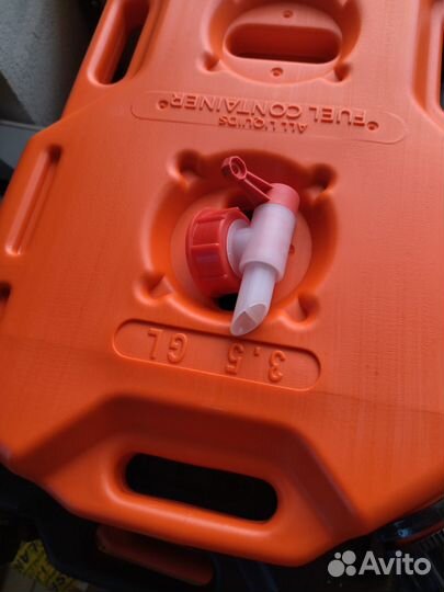 Канистра для воды плоская