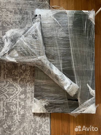 Письменный стол IKEA Idasen